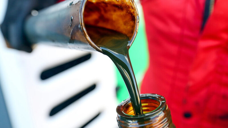 Ціни на нафту відновили зростання після падіння: причини