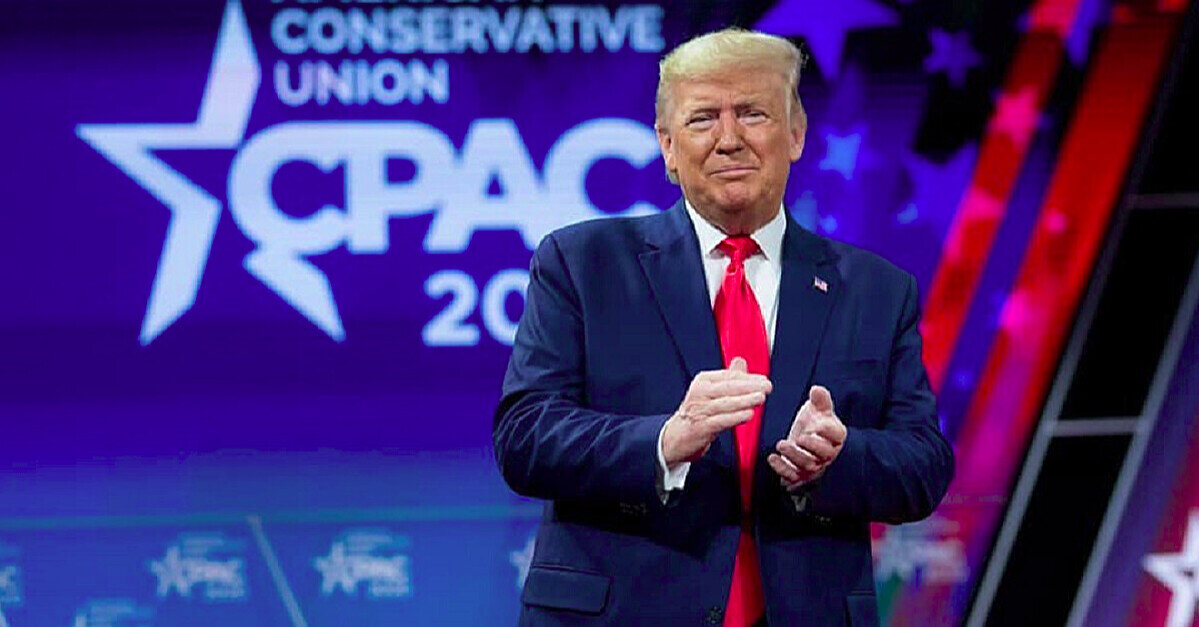 Трамп розхвалив Орбана за відмову приймати мігрантів