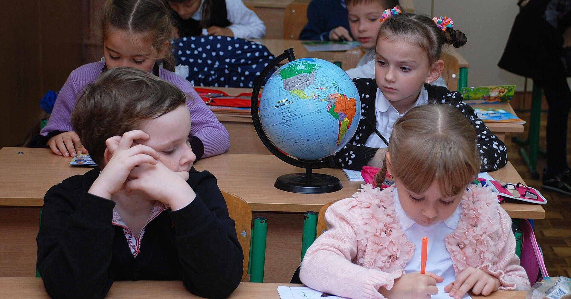 Міносвіти радить школам перенести навчання на червень через відключення електрики