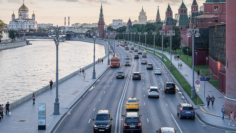 Потік туристів з Китаю до РФ обвалився через безпілотники та проблеми з інтернетом