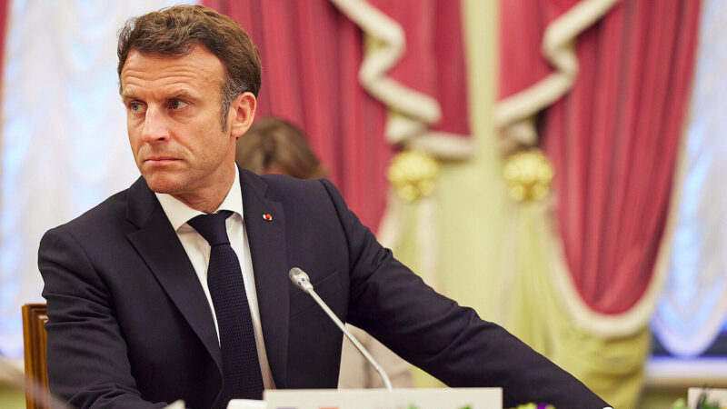 Макрон відреагував на санкції США проти колишнього єврокомісара