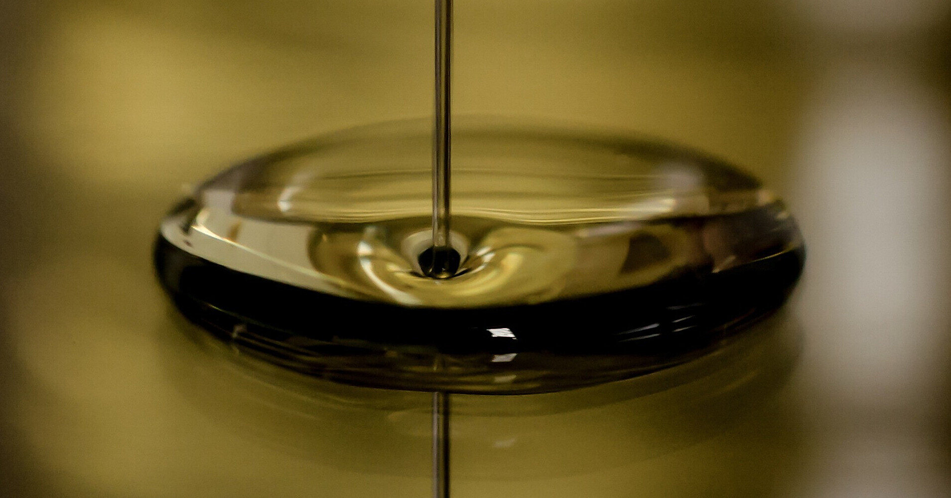 Індійські нафтопереробні заводи відновлюють закупівлі в РФ зі знижками – Bloomberg