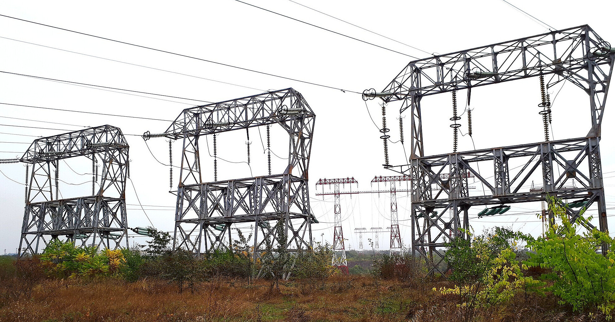 “Укренерго” розповіло про графіки відключення світла на 31 грудня