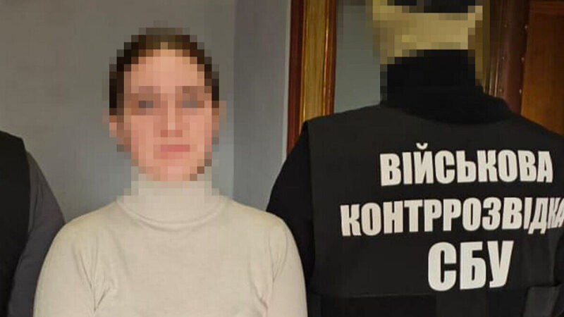 На Миколаївщині затримали агентку РФ, яка шпигувала за колонами військових