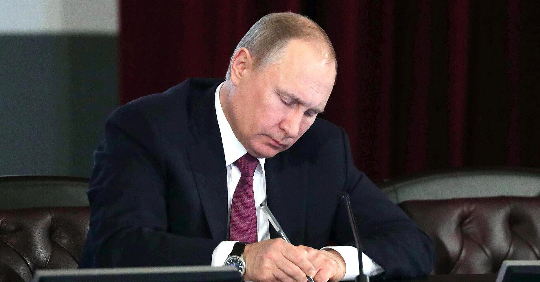 Путін підписав бюджет РФ на 2026 рік із рекордними витратами на війну