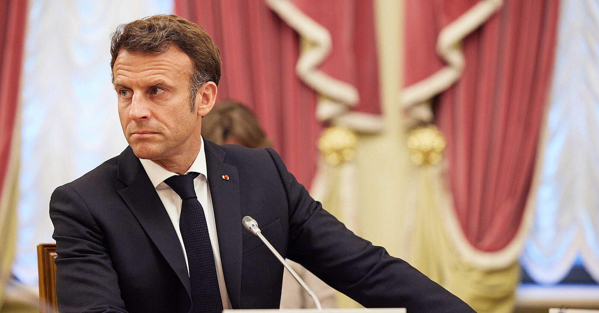 Макрон каже, що Європі було б “корисно” поновити діалог із Путіним