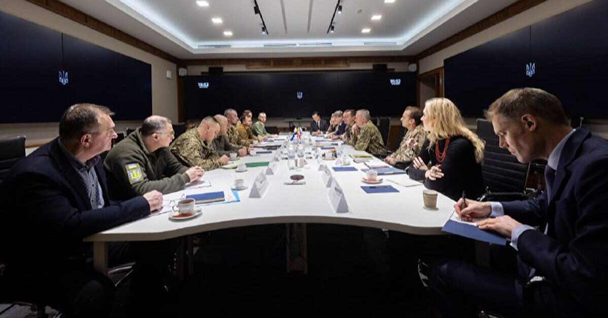 Україна обговорила з Францією та Британією присутність міжнародного контингенту