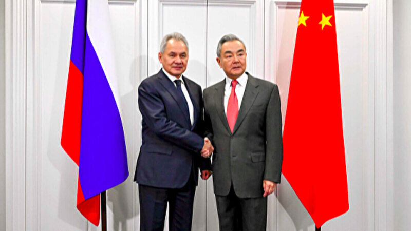 Шойгу заявив голові МЗС Китаю про плани “домогтися цілей” в Україні