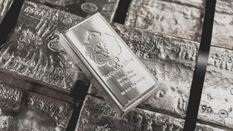 Ціни на срібло знизилися після рекордного зростання