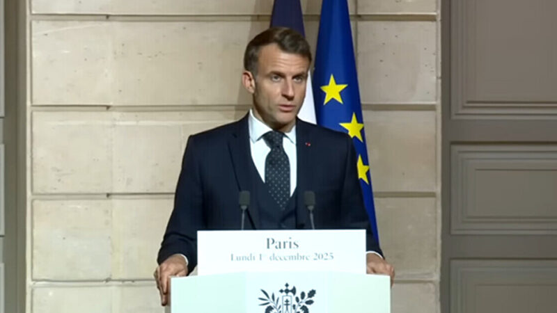 Макрон відреагував на витік розмови про “зраду” США