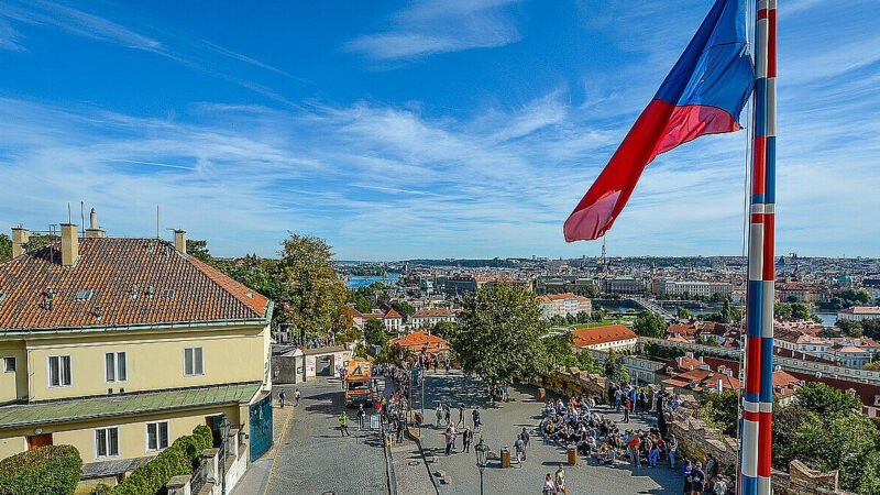 У Чехії викрили масштабну шахрайську схему з виплатами українкам