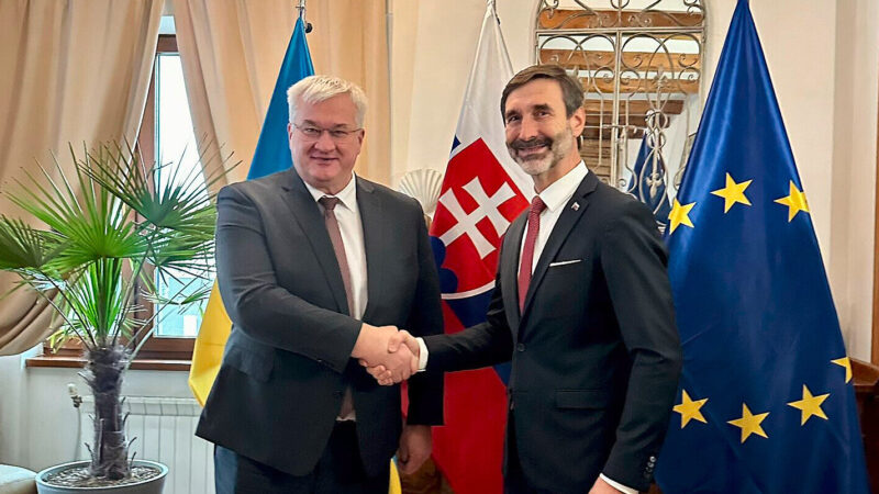 Сибіга розповів про “плідну” зустріч зі своїм словацьким колегою