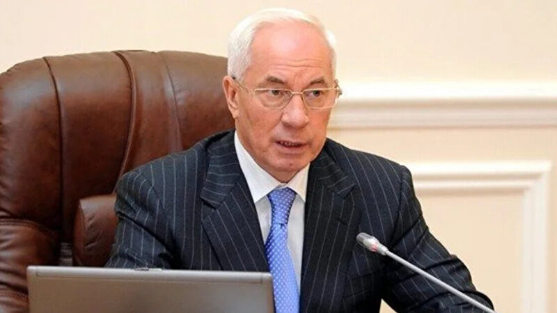 Азарова визнали винним у державній зраді