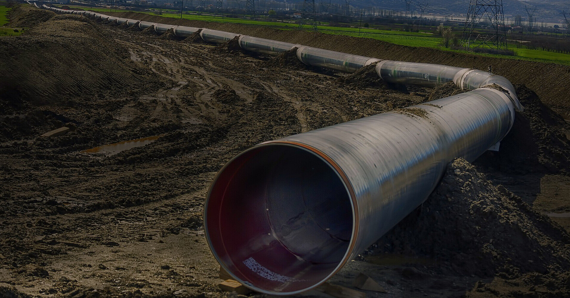 На Закарпатті організували втечу чоловіків за кордон через газову трубу