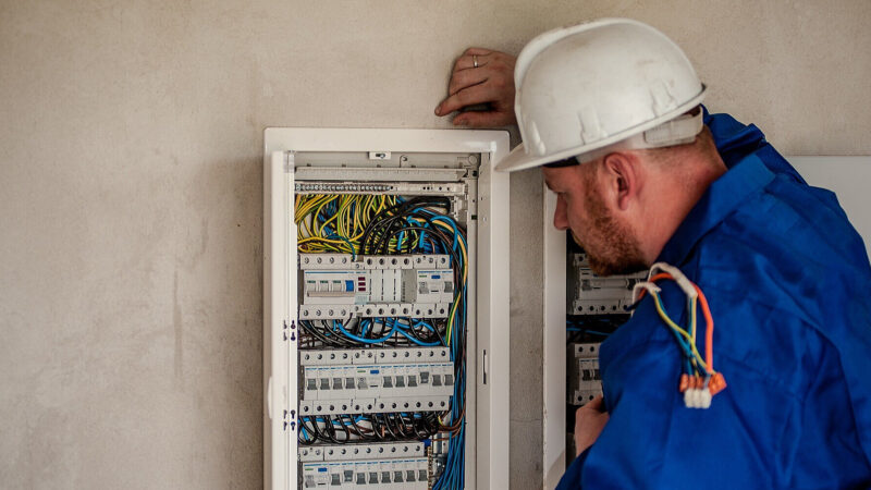 “Укренерго”: Ситуація зі світлом поступово покращується