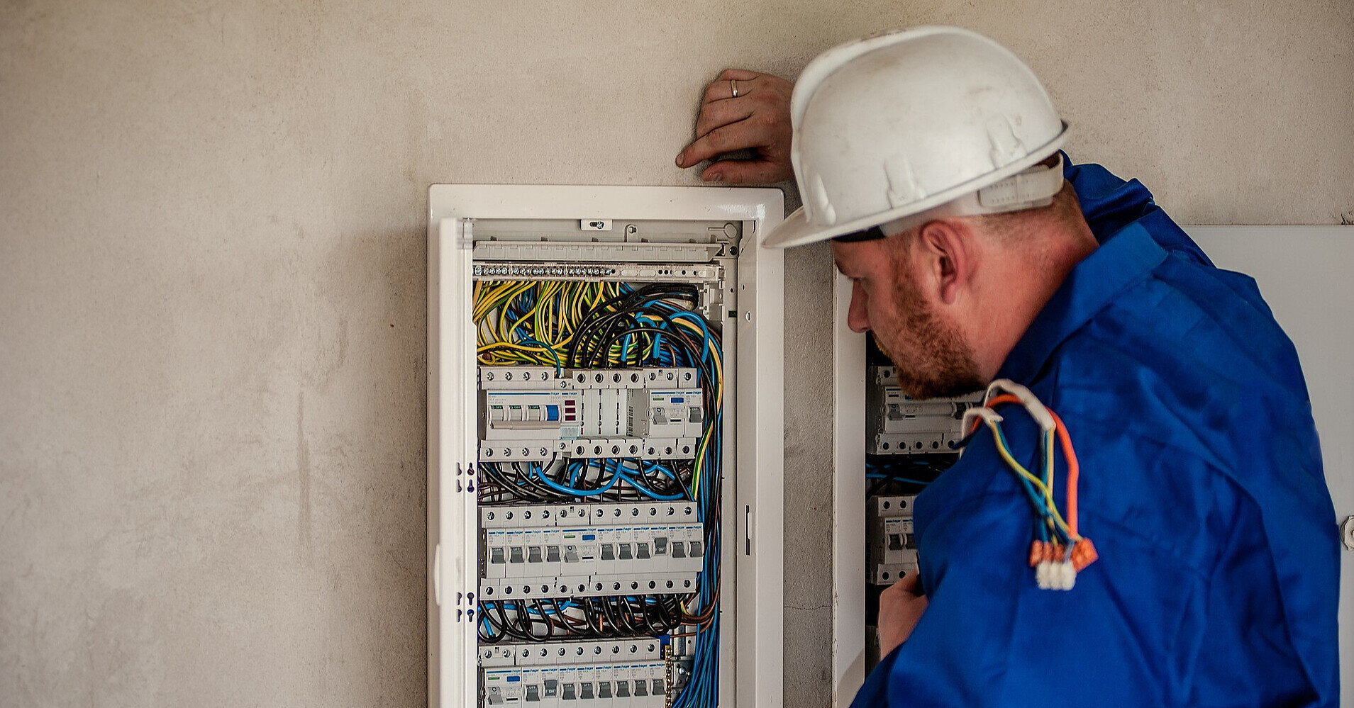 “Укренерго”: Ситуація зі світлом поступово покращується