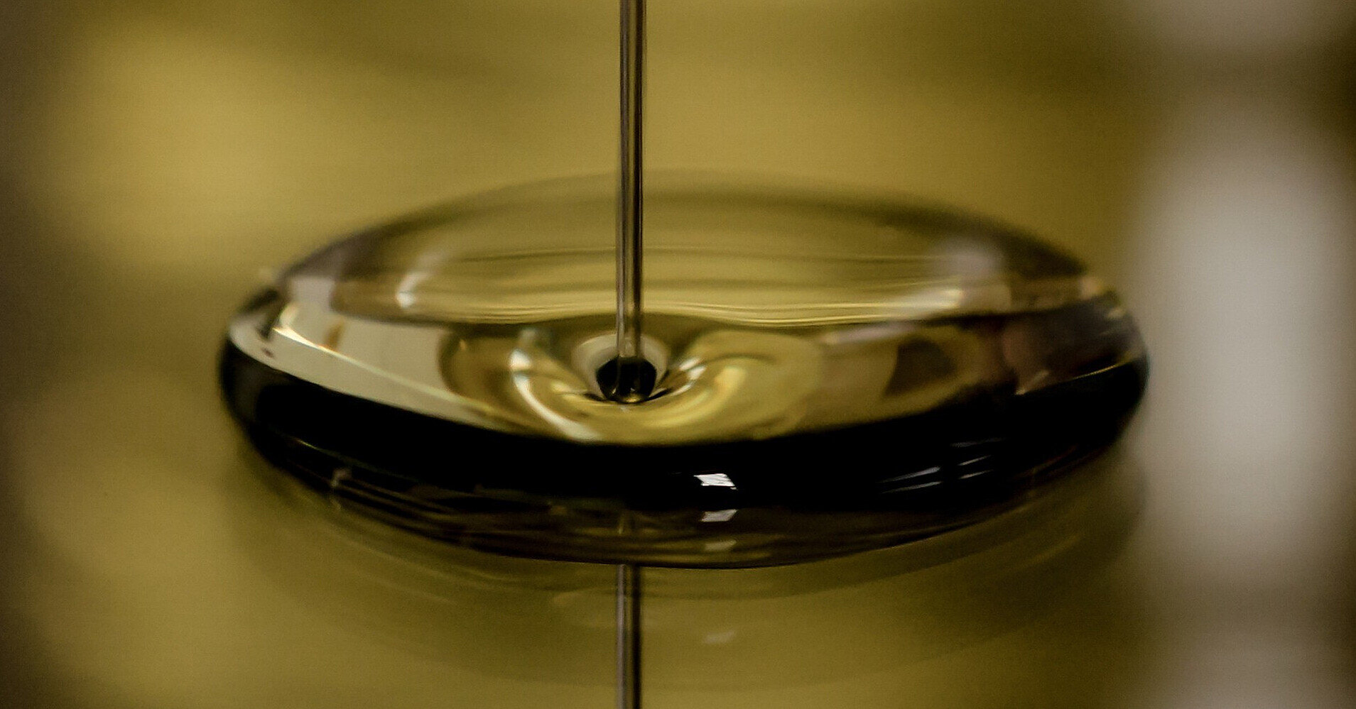 Постачання нафти РФ до Індії на найнижчому рівні за 3 роки – Bloomberg