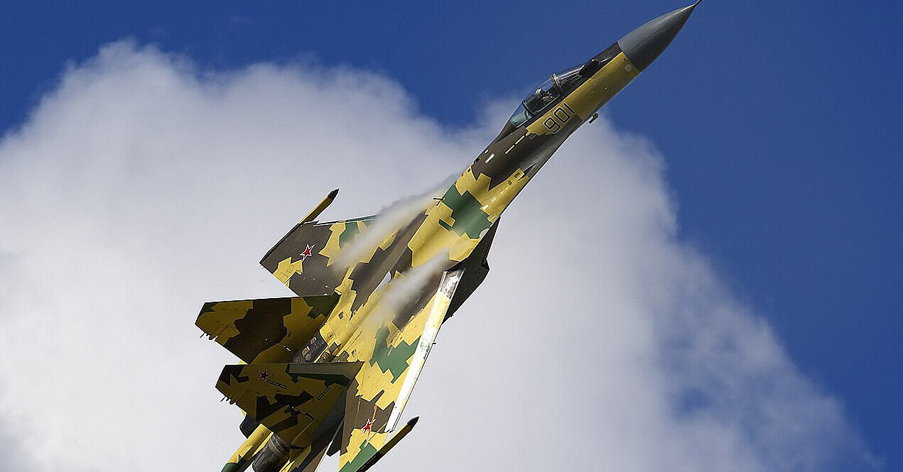 РФ отримала з Китаю 85% авіаційних шин для бомбардувальників Су-34 та Су-35С