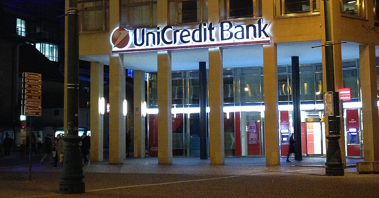 Один з останніх західних банків почав готуватися до виходу з РФ – “Коммерсант”