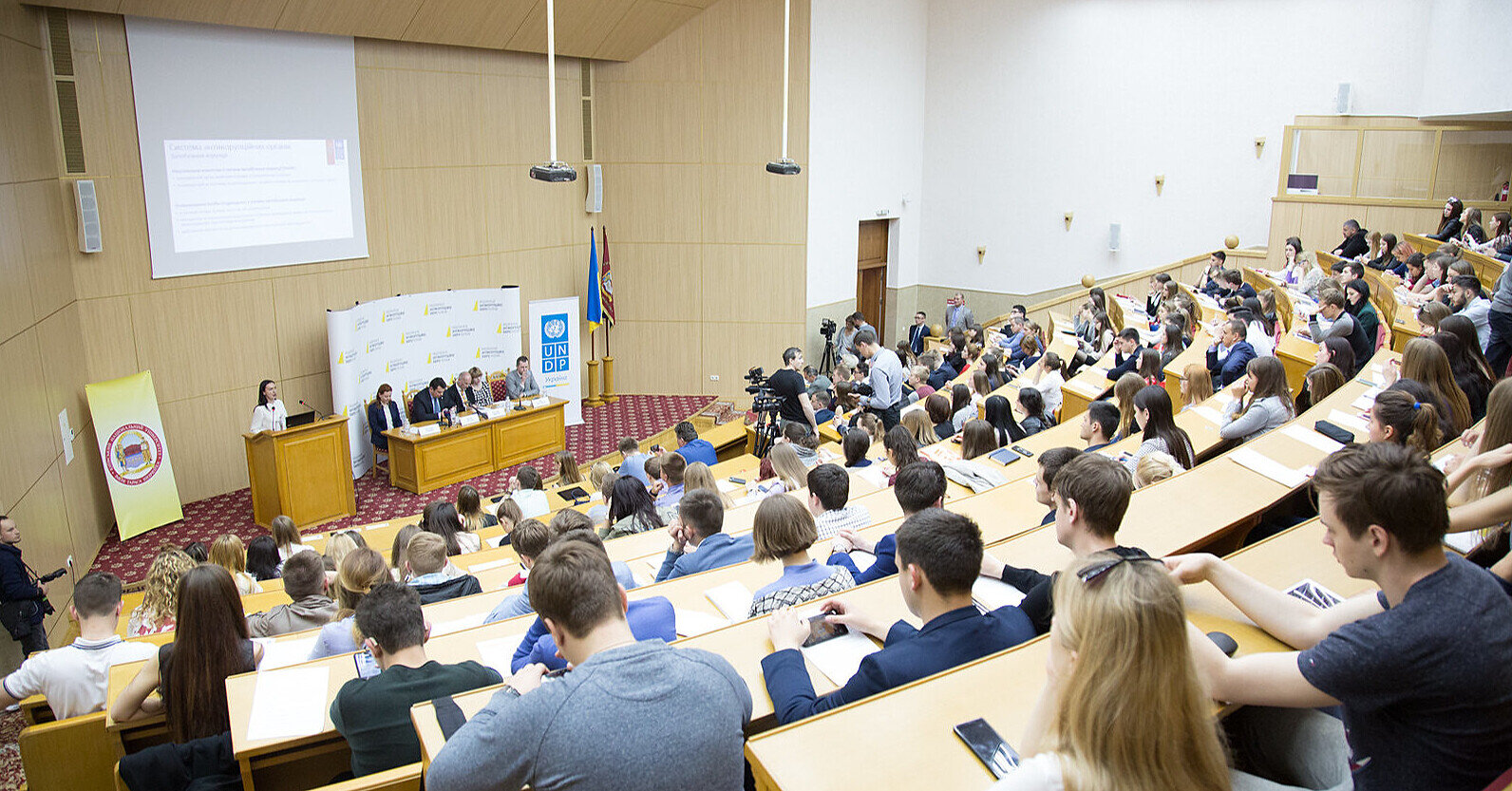 Розмір стипендій українських студентів зросте на 100% наступного року