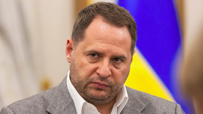 Рада відмовилася викликати Єрмака через його статус: у чому причина