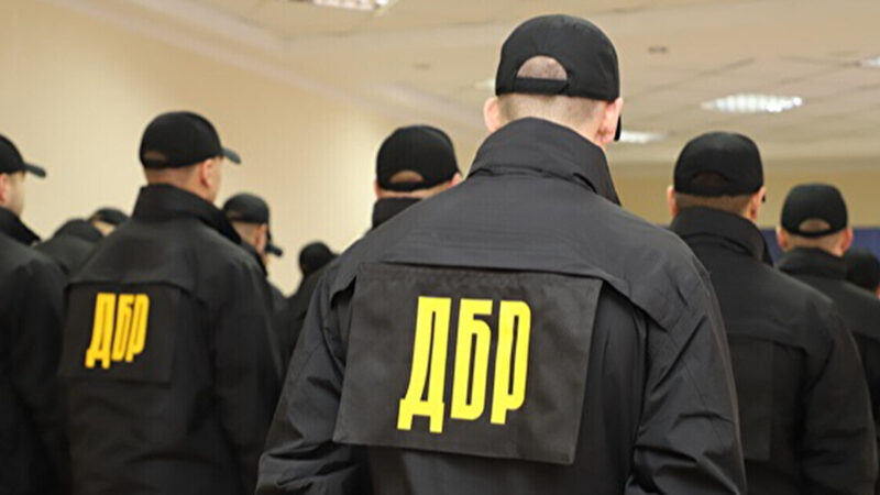 Фігуранти справи “Мідас” були у будівлі ДБР: з ким і що саме вони обговорювали