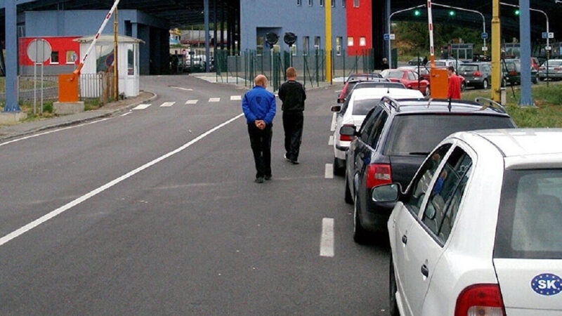 У ДПСУ розповіли, де найбільші черги на кордоні перед Новим роком