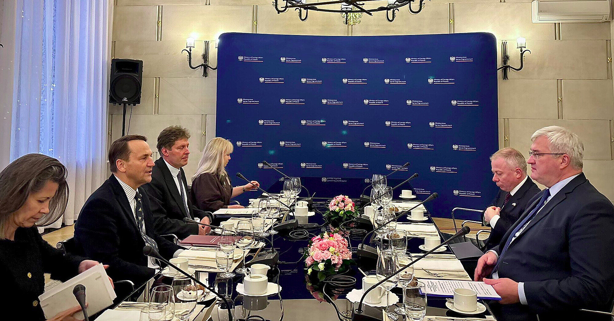 Сибіга розповів, про що говорив на зустрічі з Сікорським у Варшаві