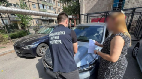 У Дніпрі викрили схему фіктивного багатодітного батьківства для втечі з країни: послугою скористалися 25 чоловіків