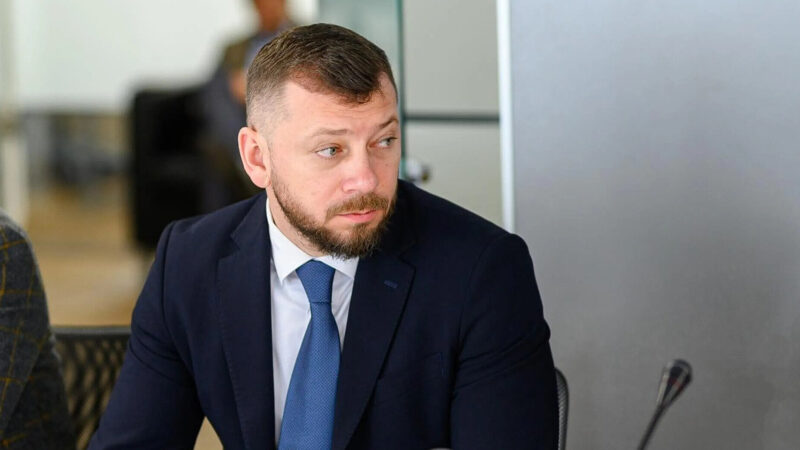 У САП розповіли, які суми отримували нардепи “в конвертах”