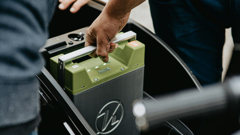 Кабмін спростив ввезення літій-іонних акумуляторів