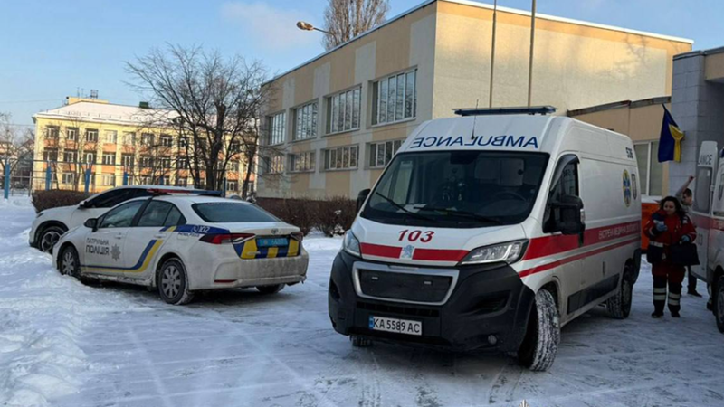 Різанина в київській школі: слідство перевіряє причетність підлітка з Дніпропетровщини, сина поліцейського