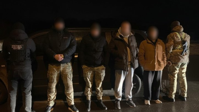 Прикордонники зірвали чергову спробу нелегальної втечі з країни: серед ухилянтів житель Дніпропетровщини