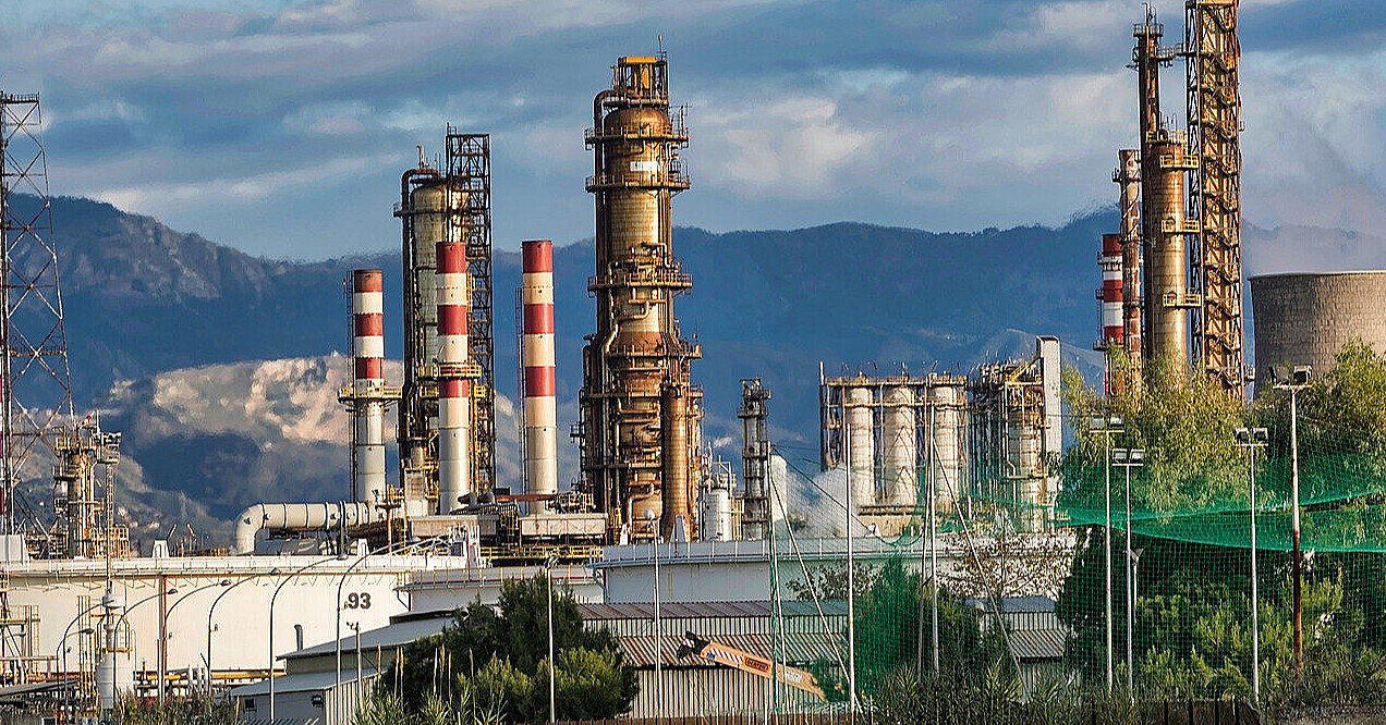 Китайський нафтовий гігант замінює венесуельську нафту канадською – ЗМІ