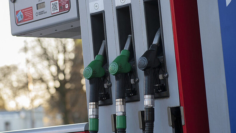 Ціни на бензин зростають: що відбувається і до чого готуватися водіям