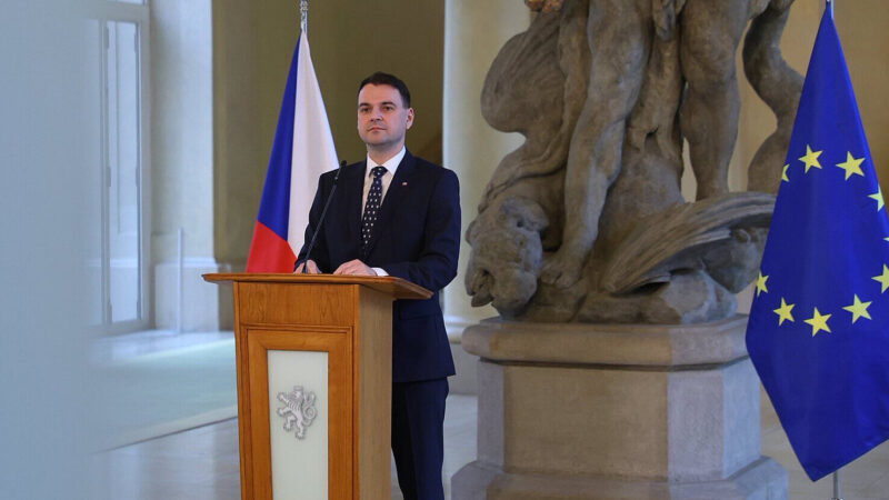 У МЗС Чехії пояснили, чому уряд змінив позицію щодо “снарядної ініціативи”