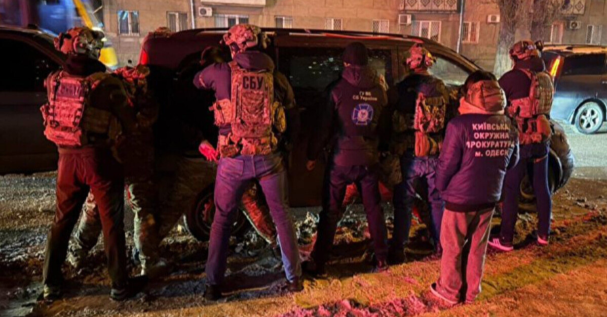 Трьох працівників ТЦК підозрюють у викраденні чоловіка та вимаганні