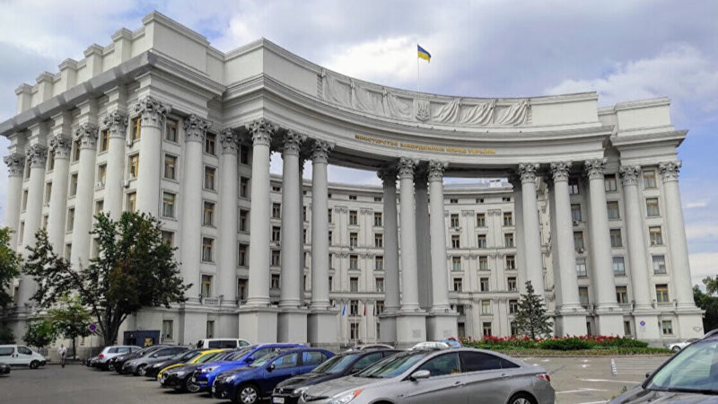 У МЗС України пояснили представнику Чехії, що очікують “взаємної поваги”