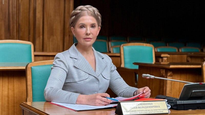 Тимошенко про обшуки: Перевернули весь офіс, були без рішення суду