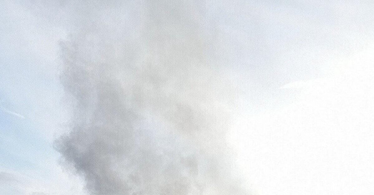 У Києві на Хрещатику загорілася офісна будівля