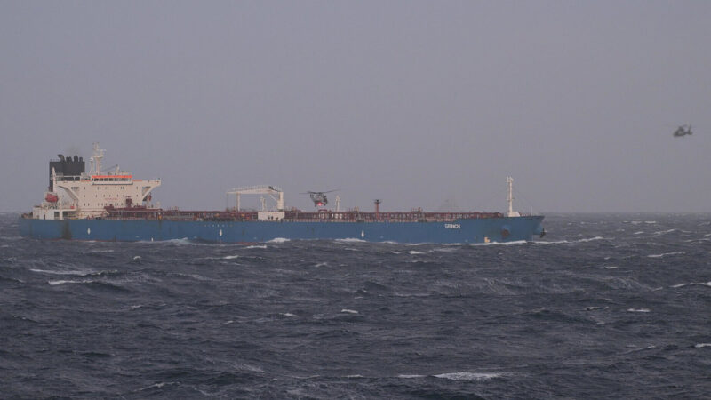 У Франції повідомили нові деталі про затриманий танкер “тіньового флоту” РФ