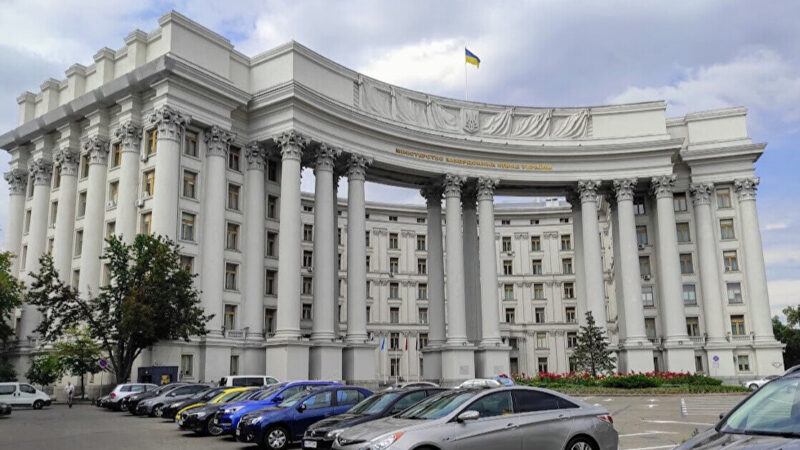 МЗС з’ясовує, чи є на затриманих США танкерах громадяни України