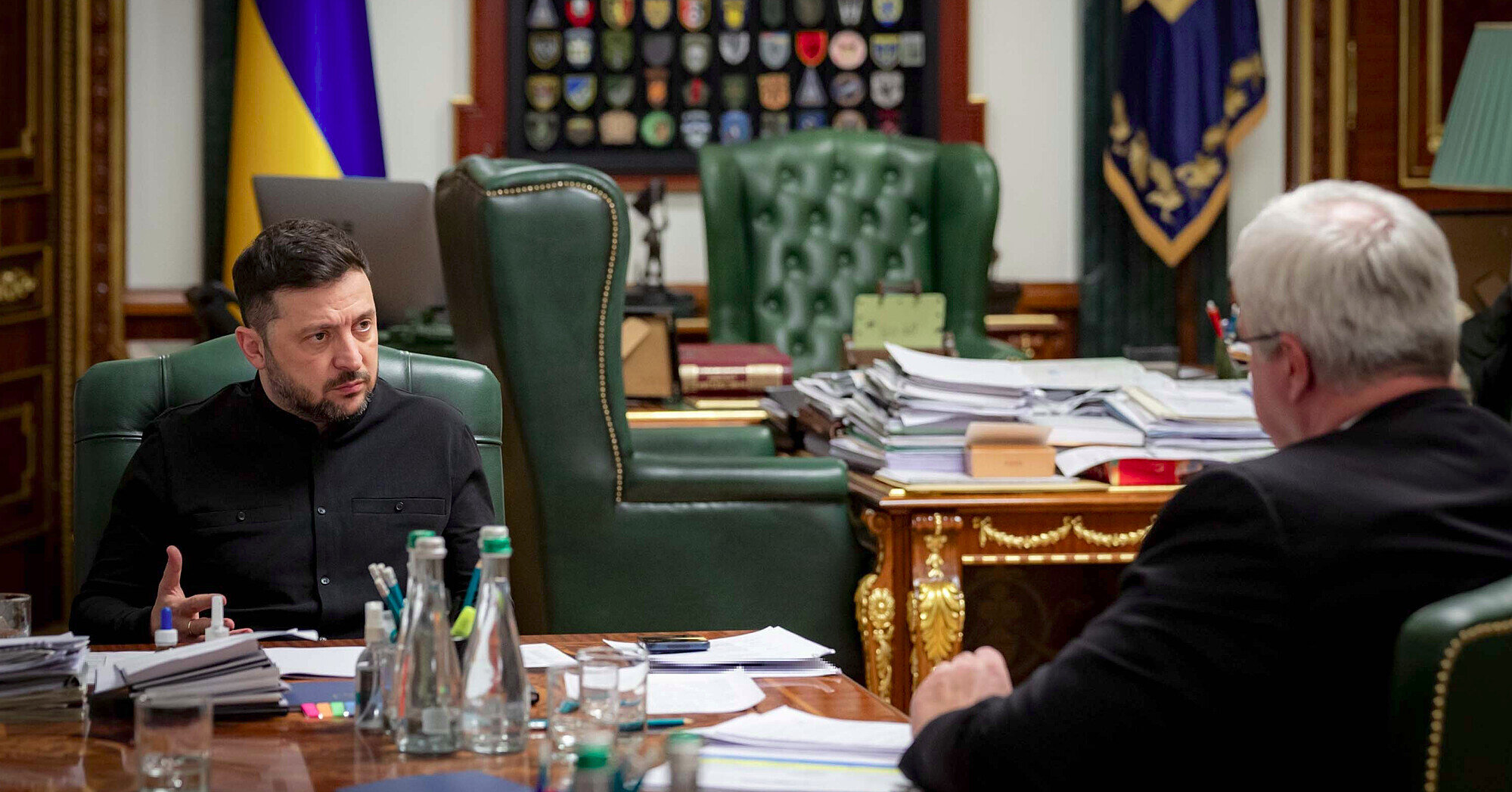 Зеленський обговорив з Сибігою ротації в дипломатичному корпусі