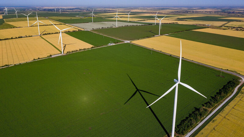 Україна виграла перший міжнародний арбітраж щодо “зеленого тарифу”