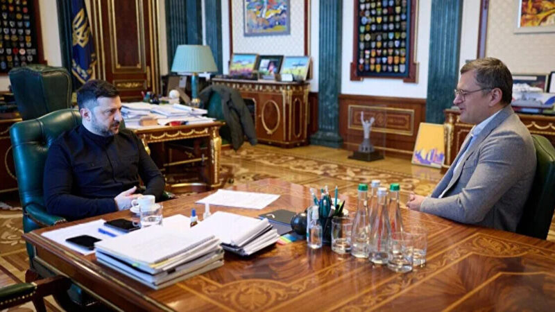 На посаду глави СЗР розглядаються Кулеба, Малюк та Білецький – ЗМІ