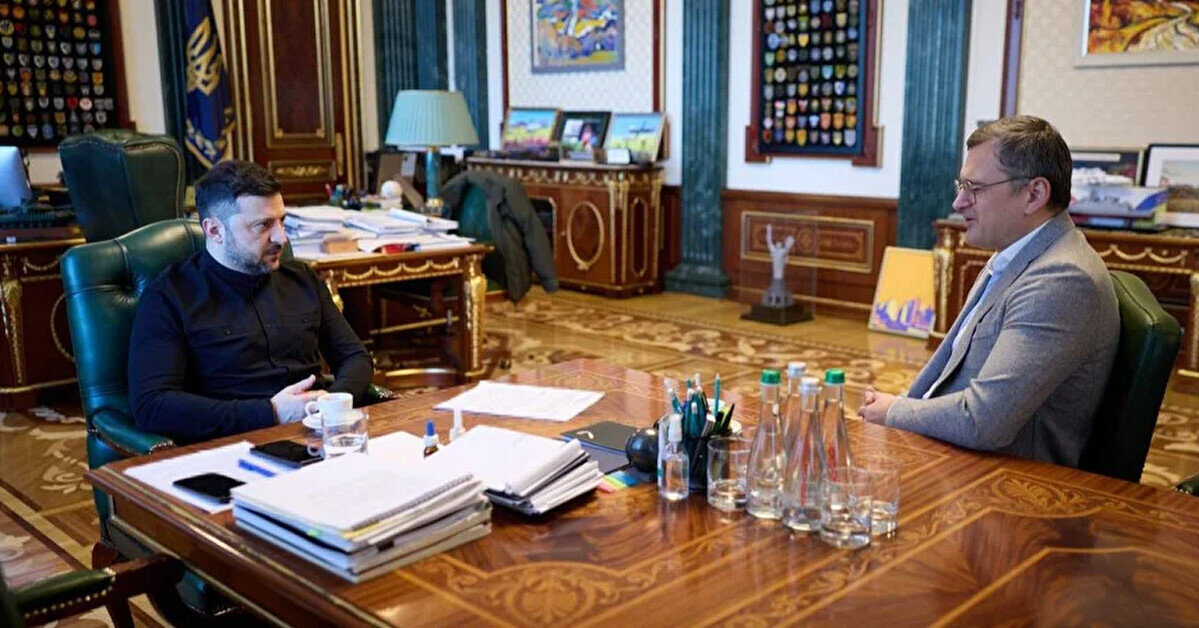 На посаду глави СЗР розглядаються Кулеба, Малюк та Білецький – ЗМІ