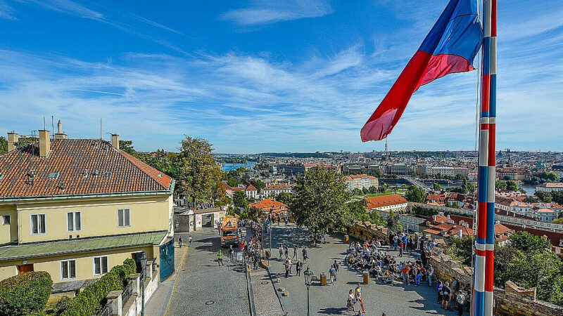 Чеські волонтери зібрали рекордну суму на генератори для Києва