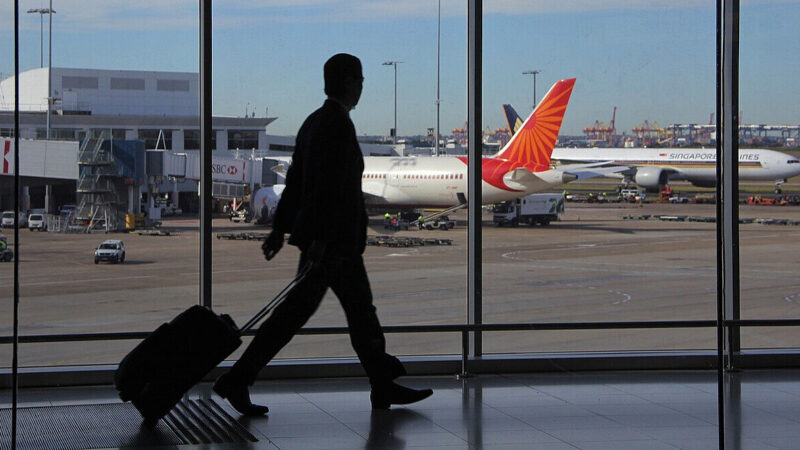 У варшавському аеропорту затримали українця з підозрілим обладнанням