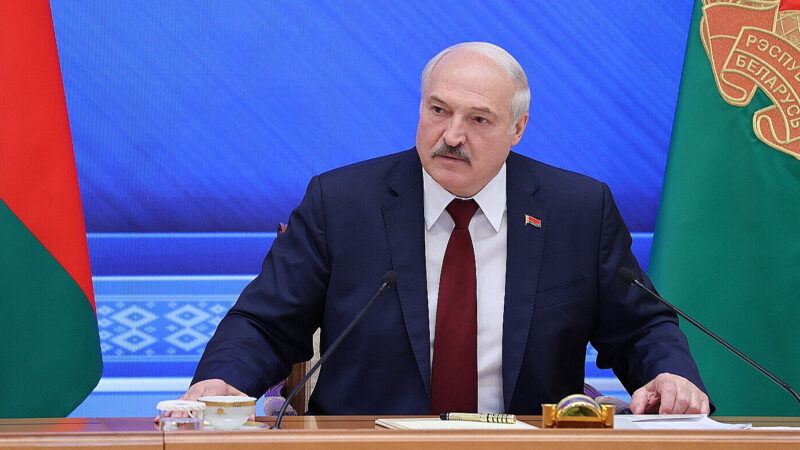 Лукашенко наказав провести масштабну перевірку Збройних сил Білорусі