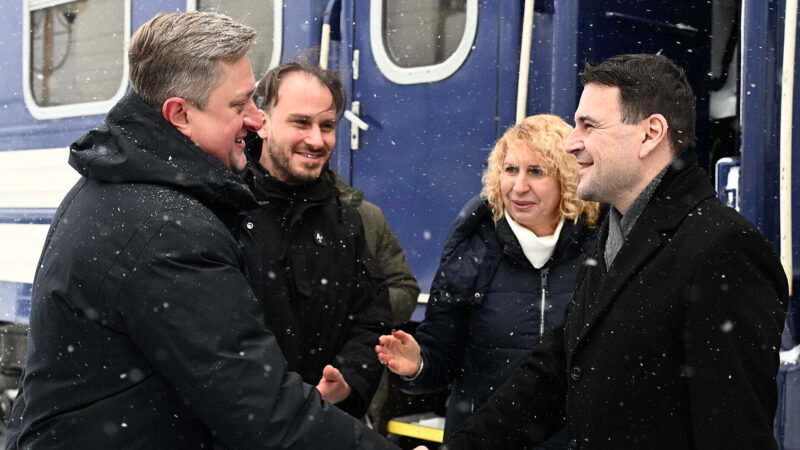 До України прибув новий очільник МЗС Чехії, але затримався через обстріл